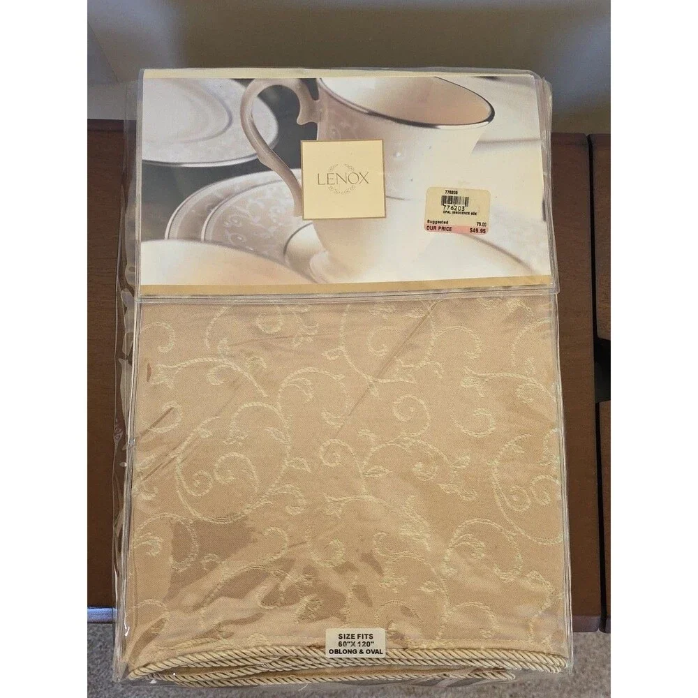 LENOX OPAL INNOCENCE 60”X 102” TABLECLOTH NEW